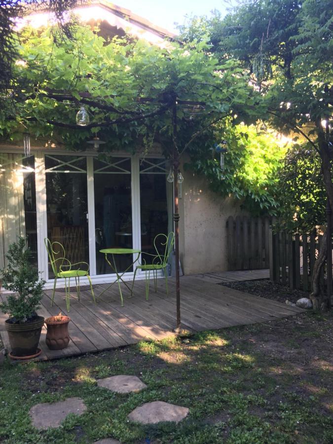 Hôtel Le Clos du Gorion à Saint-Sulpice-et-Cameyrac Extérieur photo